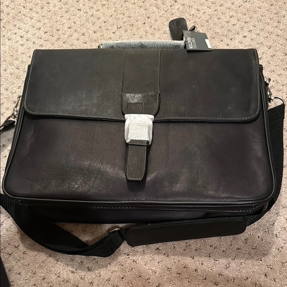Kenneth Cole Reaction Black Leather Briefcase with Shoulder Strap